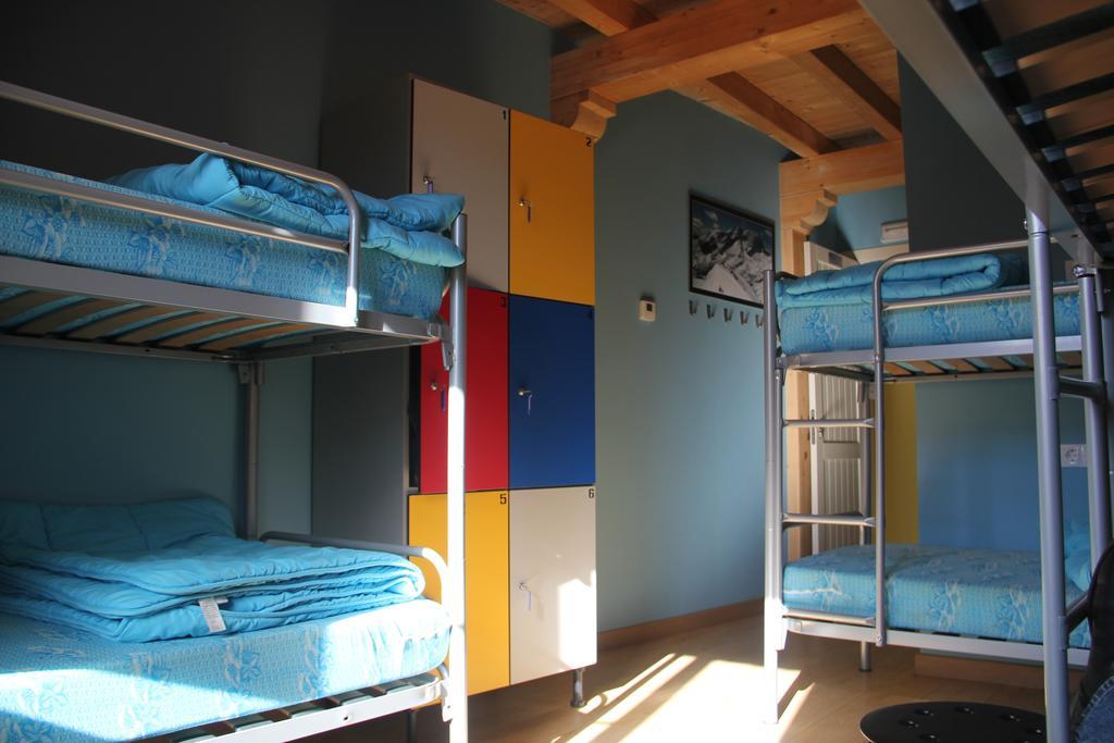 Hostel Curavacas Triollo Room photo